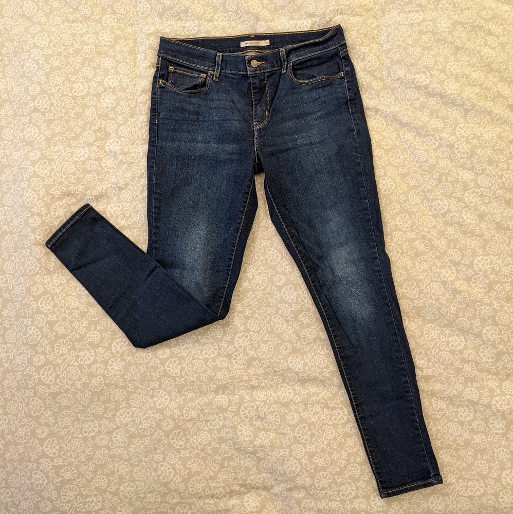 Levi 710 Super Skinny Jeans 32